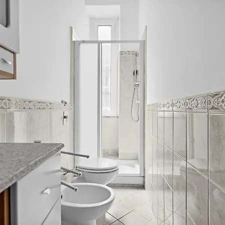 Appartamento Cerm70 Prada District Spacious With An Artistic Touch